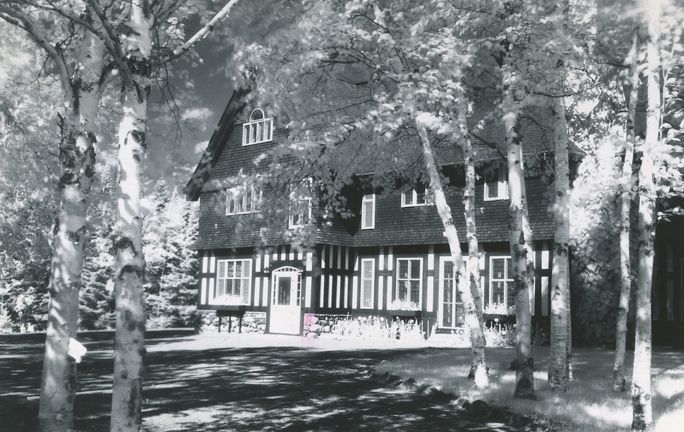Grand Falls House Circa 1955. The house hosted many visiting dignitaries over the years and for a number of years was the residence of the mill manager. (GFWHS) 